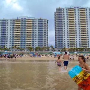 Ocean Walk Fabulous Ocean Front View Holiday home Daytona Beach